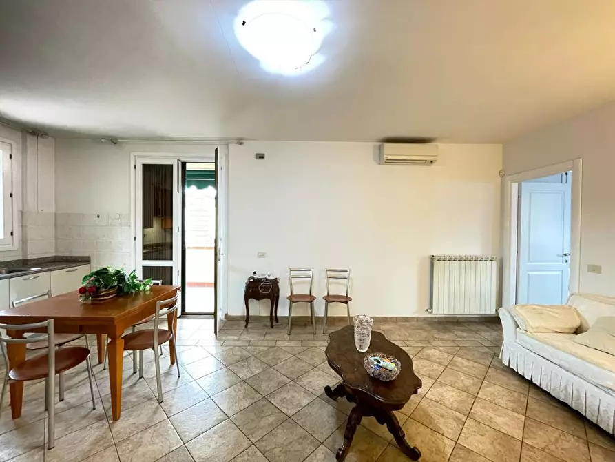 Immagine 15 di Appartamento in vendita  a Empoli