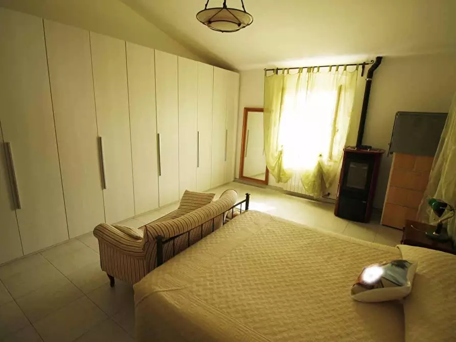 Immagine 13 di Casa colonica in vendita  a Vinci