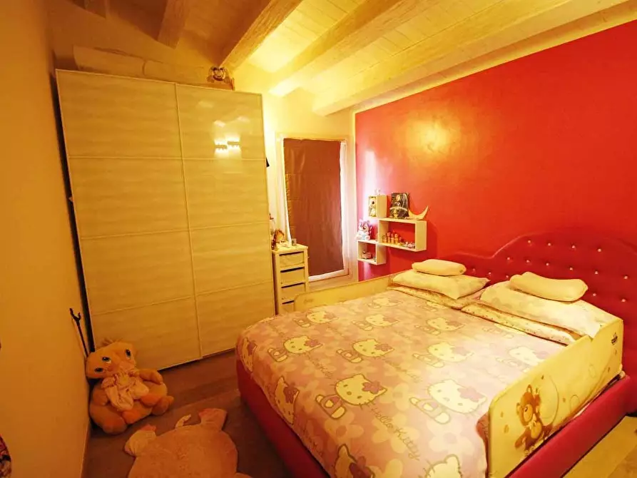 Immagine 18 di Casa colonica in vendita  a Vinci