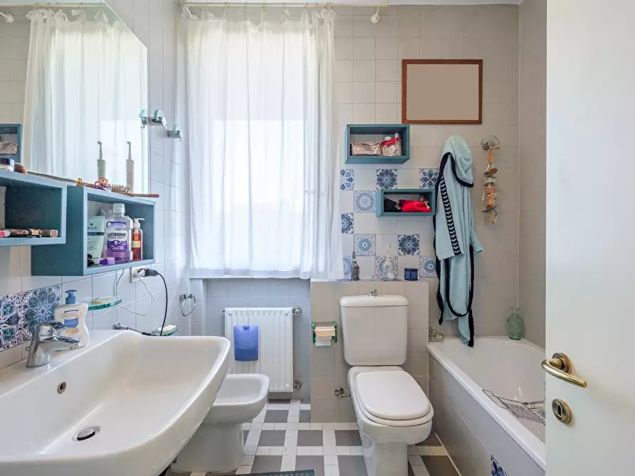 Immagine 16 di Mansarda in vendita  a Reggio Nell'emilia