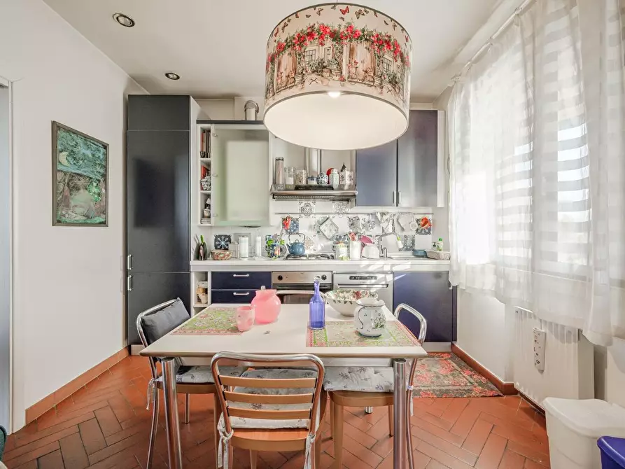 Immagine 7 di Mansarda in vendita  a Reggio Nell'emilia