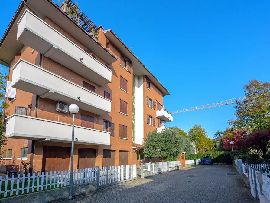 Immagine 50 di Mansarda in vendita  a Reggio Nell'emilia