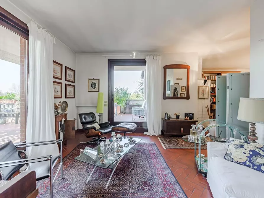 Immagine 2 di Mansarda in vendita  a Reggio Nell'emilia