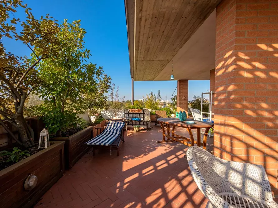 Immagine 38 di Mansarda in vendita  a Reggio Nell'emilia