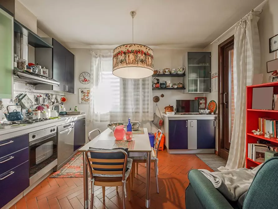 Immagine 5 di Mansarda in vendita  a Reggio Nell'emilia