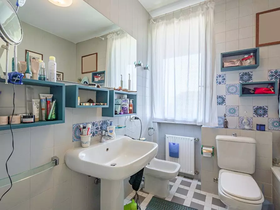 Immagine 17 di Mansarda in vendita  a Reggio Nell'emilia