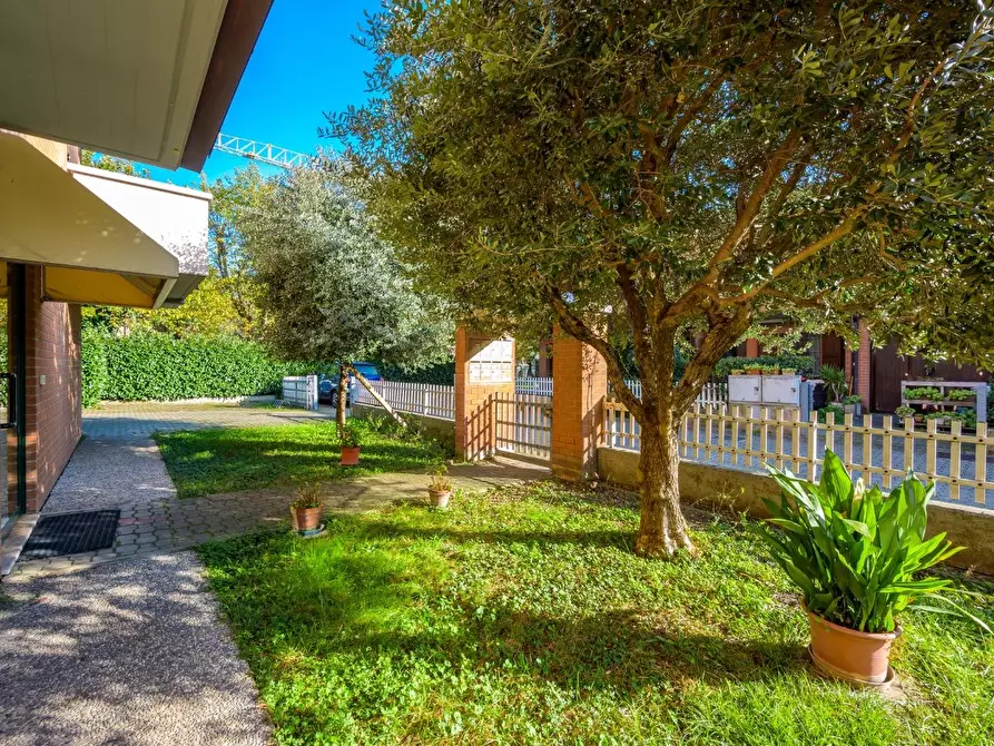 Immagine 46 di Mansarda in vendita  a Reggio Nell'emilia