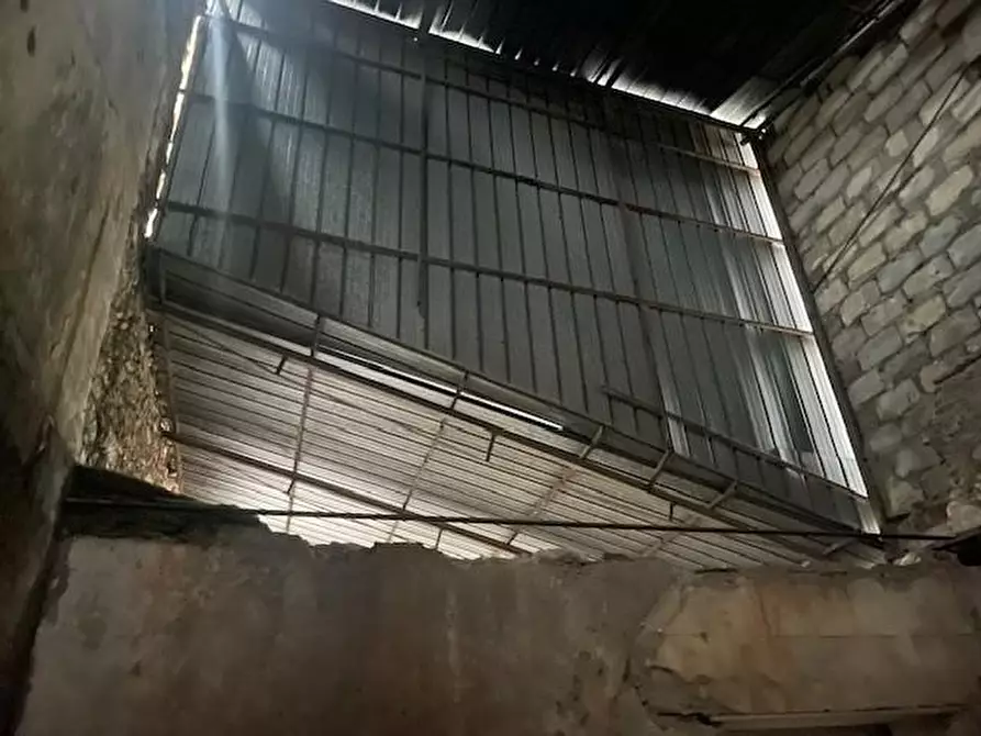 Immagine 9 di Casa semindipendente in vendita  a Massa