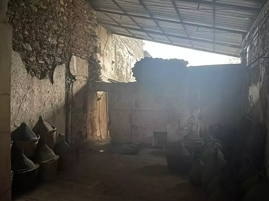 Immagine 18 di Casa semindipendente in vendita  a Massa