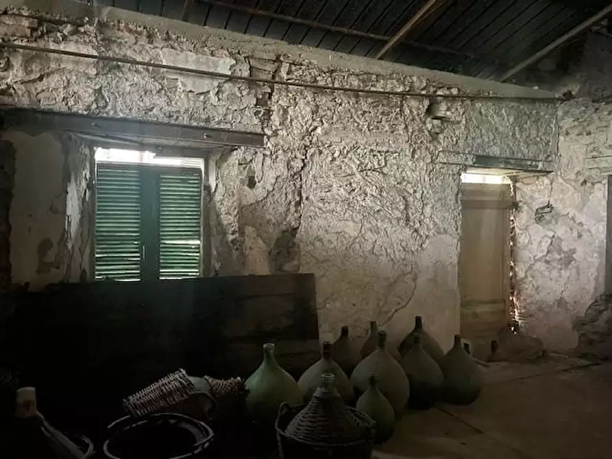 Immagine 21 di Casa semindipendente in vendita  a Massa