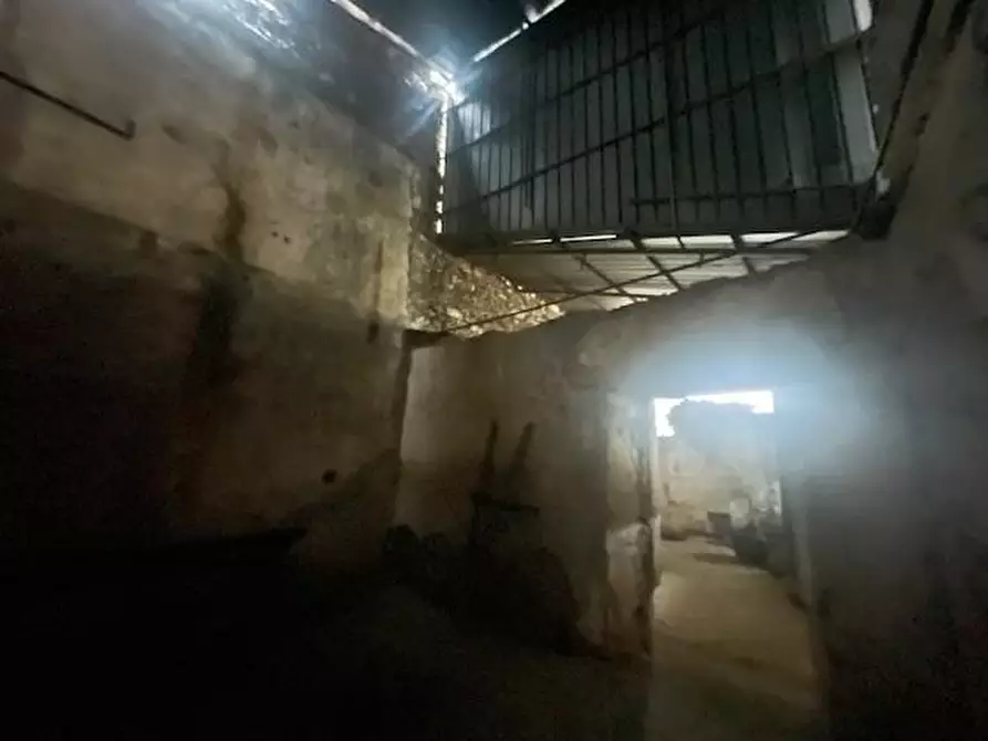 Immagine 16 di Casa semindipendente in vendita  a Massa