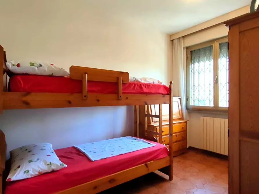 Immagine 21 di Appartamento in vendita  a Massa