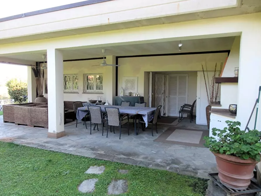 Immagine 15 di Villa in vendita  a Montelupo Fiorentino