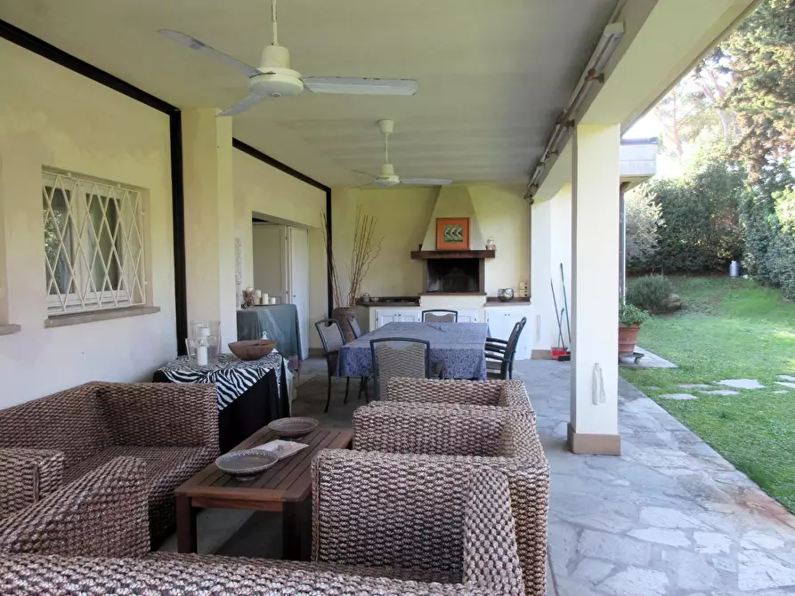 Immagine 6 di Villa in vendita  a Montelupo Fiorentino