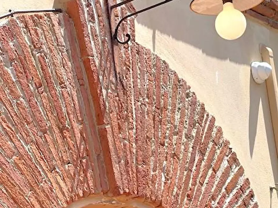 Immagine 25 di Rustico / casale in vendita  a Cascina