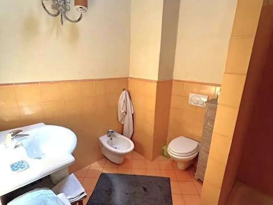 Immagine 22 di Rustico / casale in vendita  a Cascina