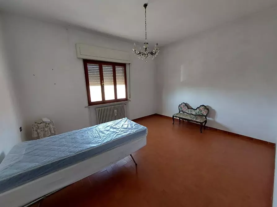 Immagine 20 di Casa bifamiliare in vendita  a Buti