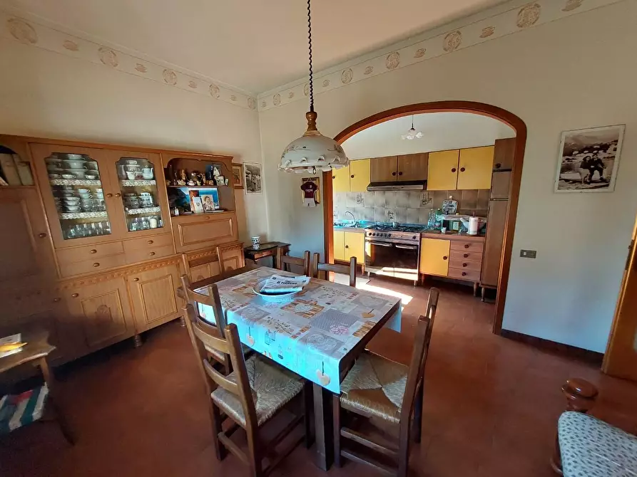 Immagine 25 di Casa bifamiliare in vendita  a Buti