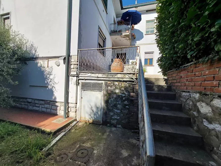 Immagine 46 di Casa bifamiliare in vendita  a Buti