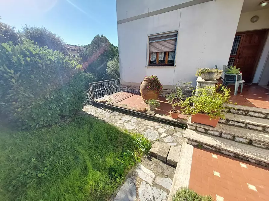 Immagine 3 di Casa bifamiliare in vendita  a Buti