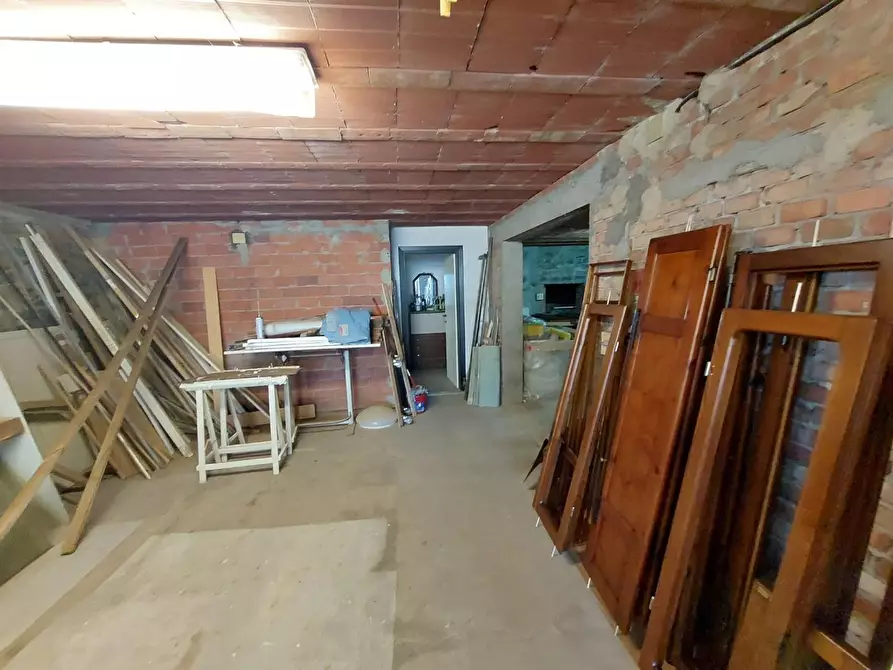 Immagine 43 di Casa bifamiliare in vendita  a Buti