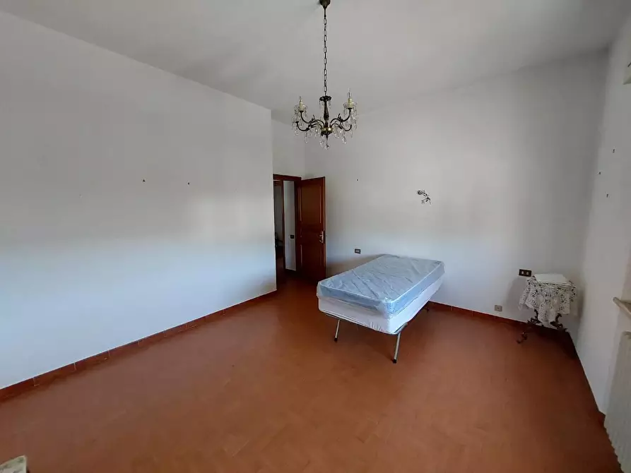 Immagine 18 di Casa bifamiliare in vendita  a Buti