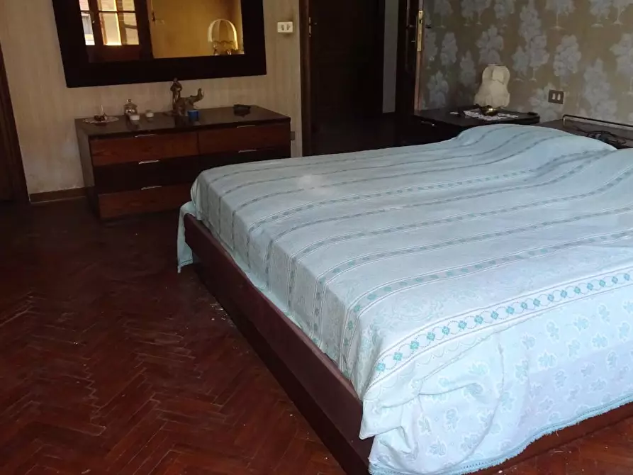 Immagine 21 di Villa in vendita  a Cascina