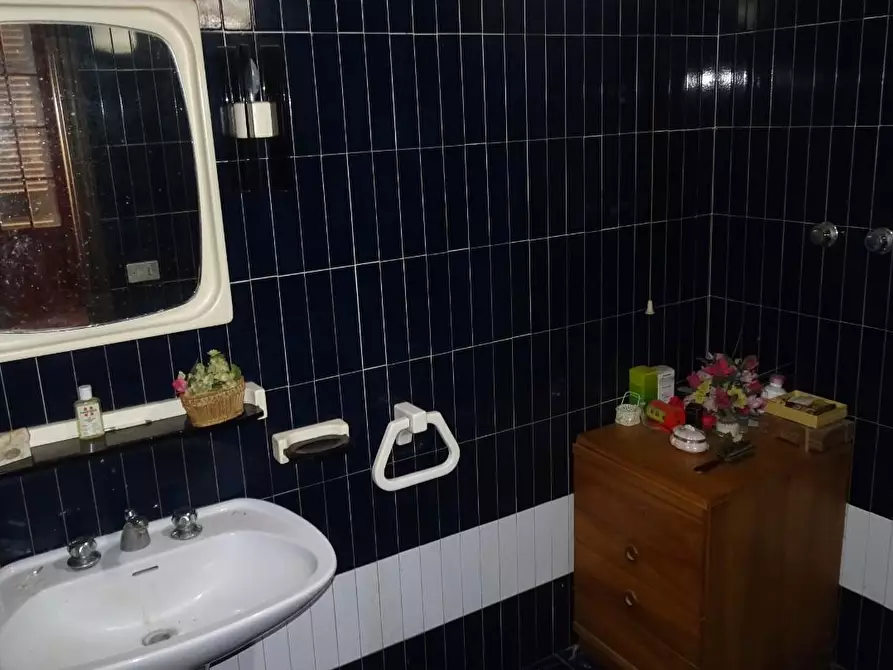 Immagine 32 di Villa in vendita  a Cascina