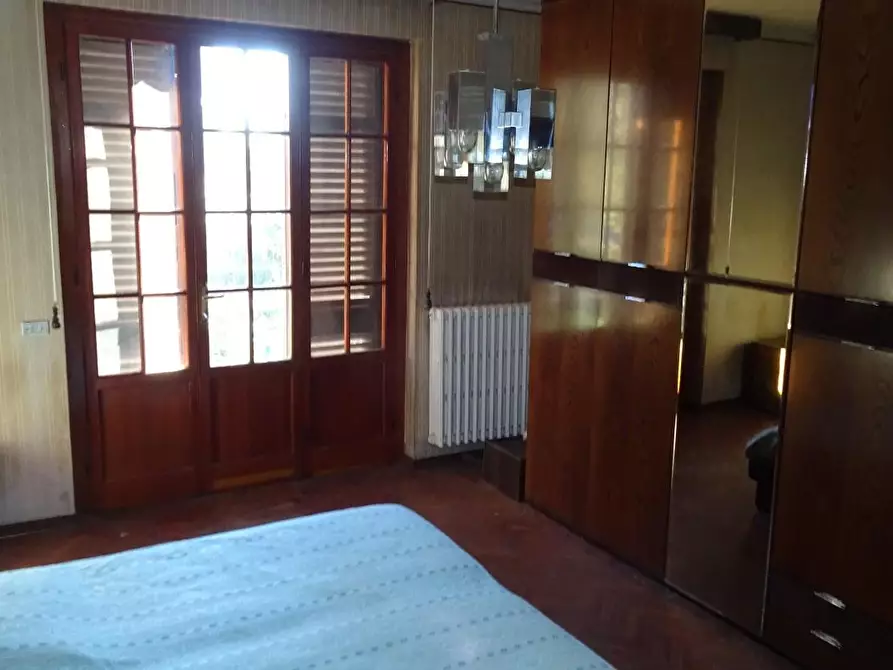 Immagine 15 di Villa in vendita  a Cascina