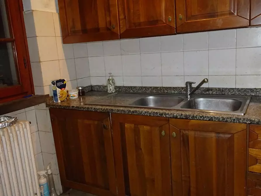 Immagine 28 di Villa in vendita  a Cascina