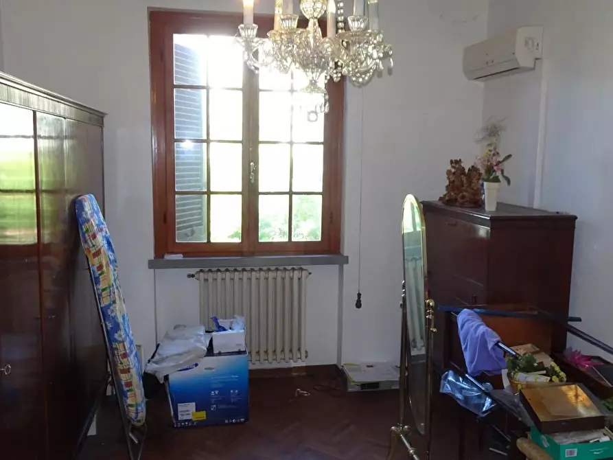 Immagine 37 di Villa in vendita  a Cascina
