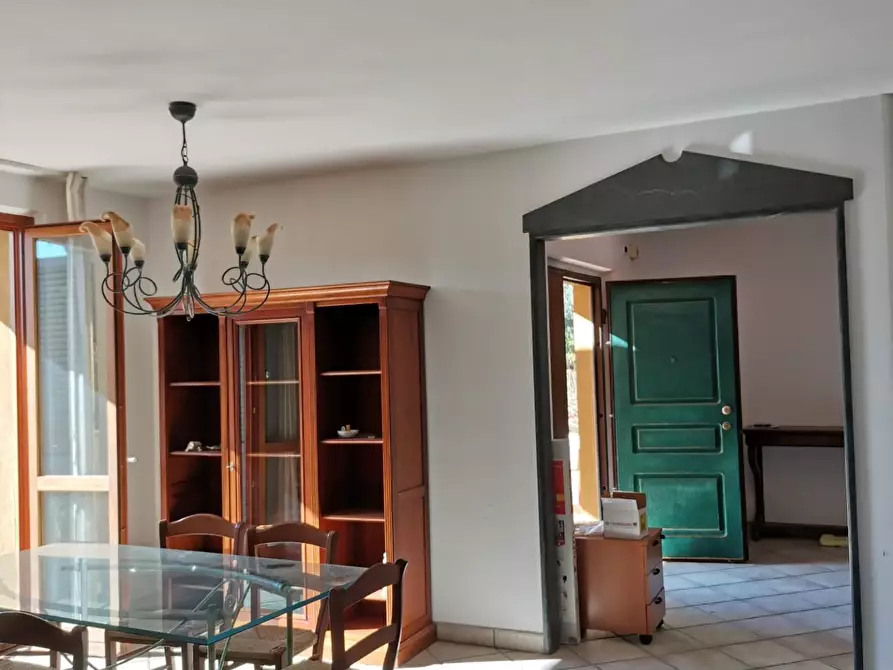 Immagine 10 di Casa trifamiliare in vendita  a Poggibonsi