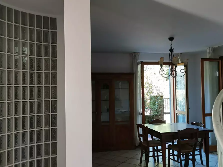 Immagine 9 di Casa trifamiliare in vendita  a Poggibonsi