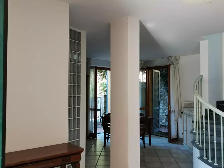 Immagine 14 di Casa trifamiliare in vendita  a Poggibonsi