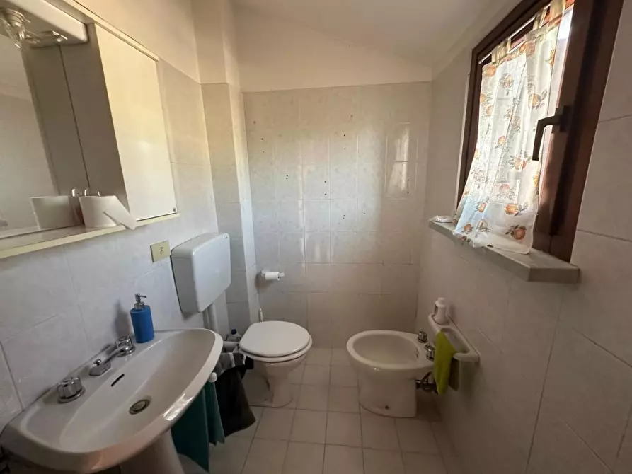 Immagine 16 di Appartamento in vendita  a Ortonovo