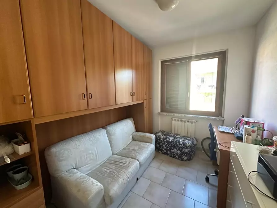 Immagine 26 di Appartamento in vendita  a Ortonovo