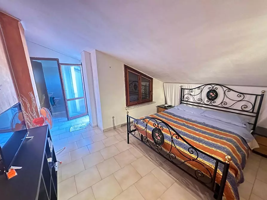 Immagine 14 di Appartamento in vendita  a Ortonovo