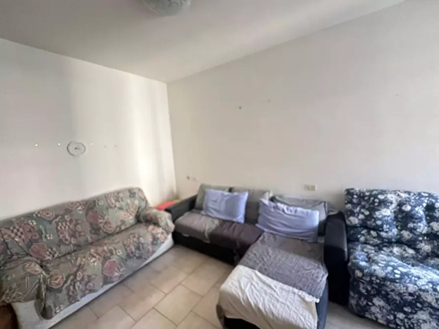 Immagine 4 di Appartamento in vendita  a Ortonovo