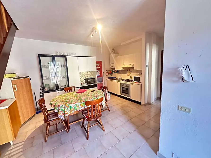 Immagine 20 di Appartamento in vendita  a Ortonovo