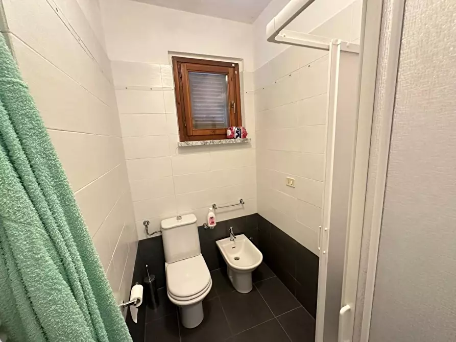 Immagine 30 di Appartamento in vendita  a Ortonovo