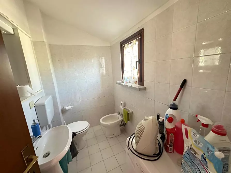 Immagine 15 di Appartamento in vendita  a Ortonovo