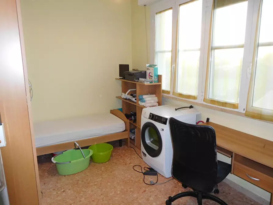 Immagine 12 di Mansarda in vendita  a Pisa