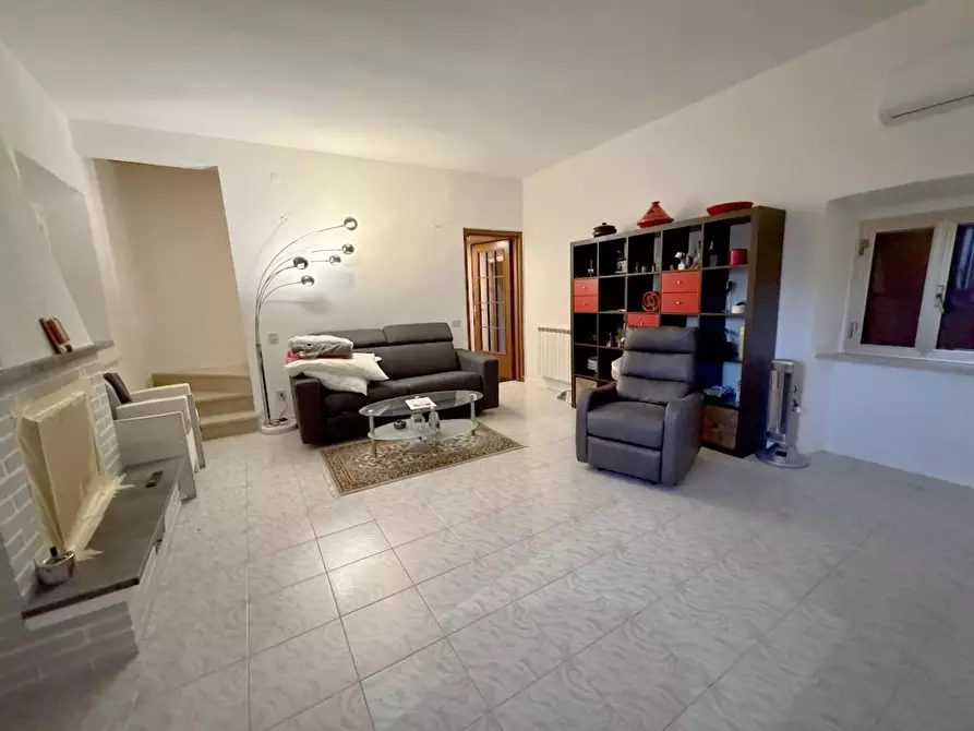 Immagine 9 di Terratetto in vendita  a San Giuliano Terme