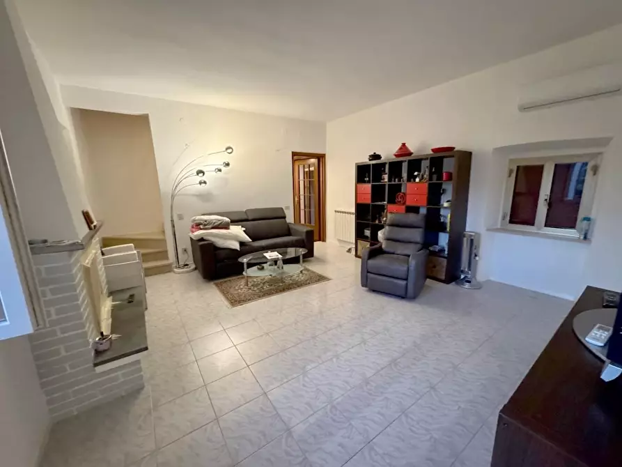 Immagine 12 di Terratetto in vendita  a San Giuliano Terme