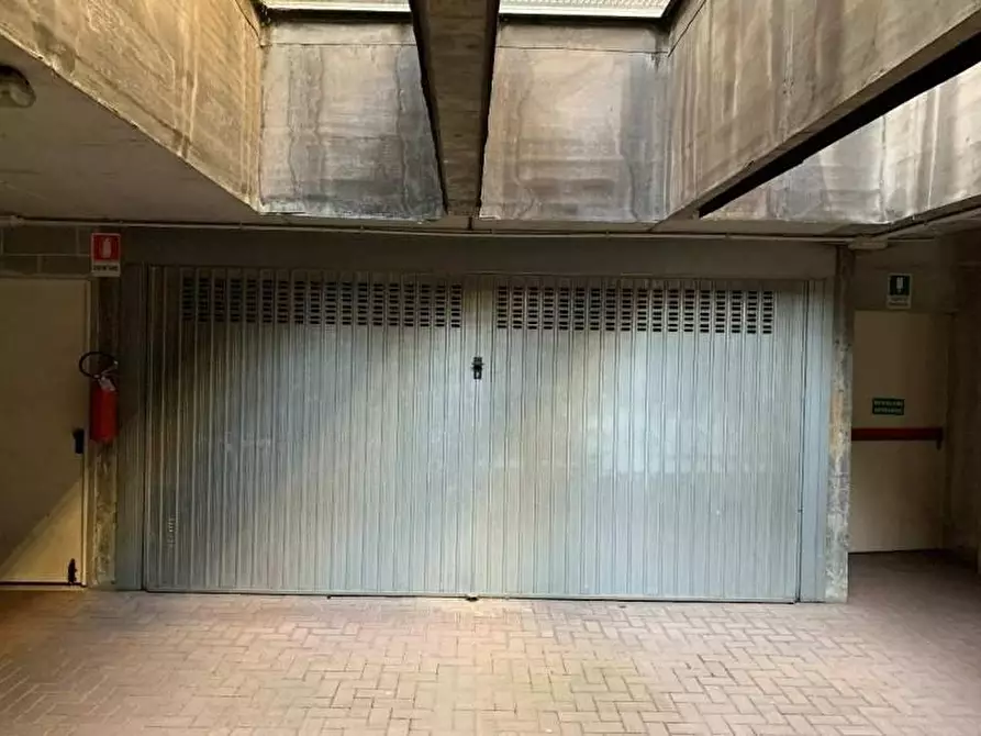 Immagine 1 di Garage in vendita  a San Mauro Torinese