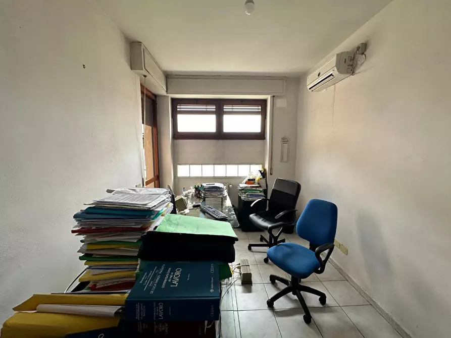 Immagine 13 di Appartamento in vendita  a Pisa