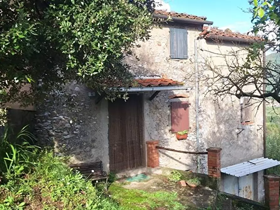 Immagine 1 di Porzione di casa in vendita  a Borgo A Mozzano