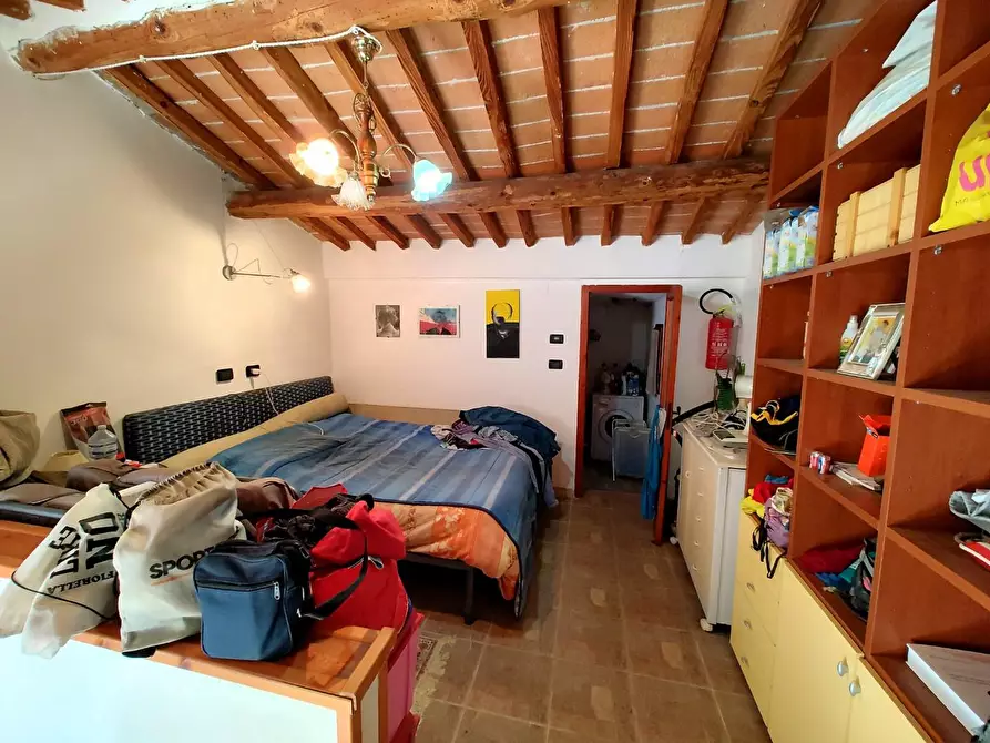 Immagine 11 di Casa indipendente in vendita  a Crespina Lorenzana