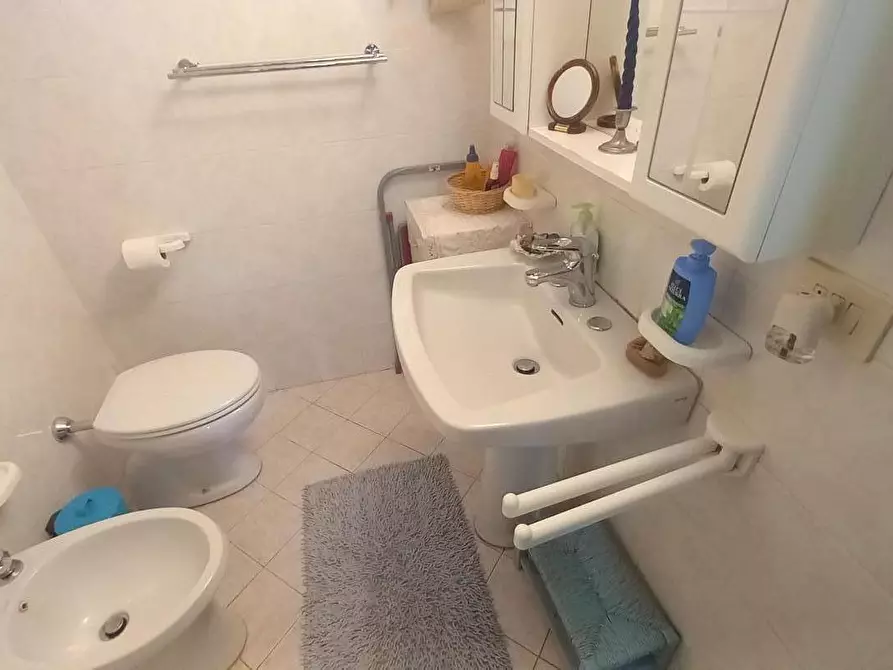 Immagine 33 di Appartamento in vendita  a Rosignano Marittimo