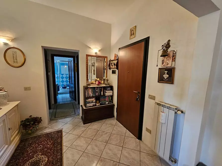 Immagine 10 di Appartamento in vendita  a Cascina